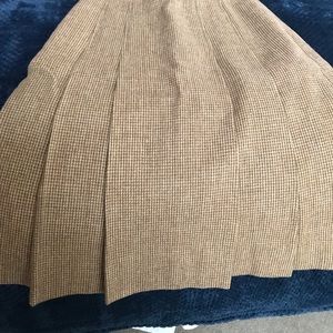 Wool skirt